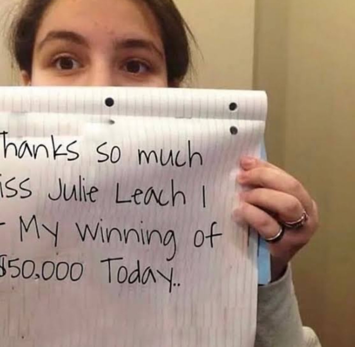 Jan35141427's tweet photo. Congratulations
Pay your daughter school fees and get a new truck for your business https://t.co/zk5cdRGqYp
