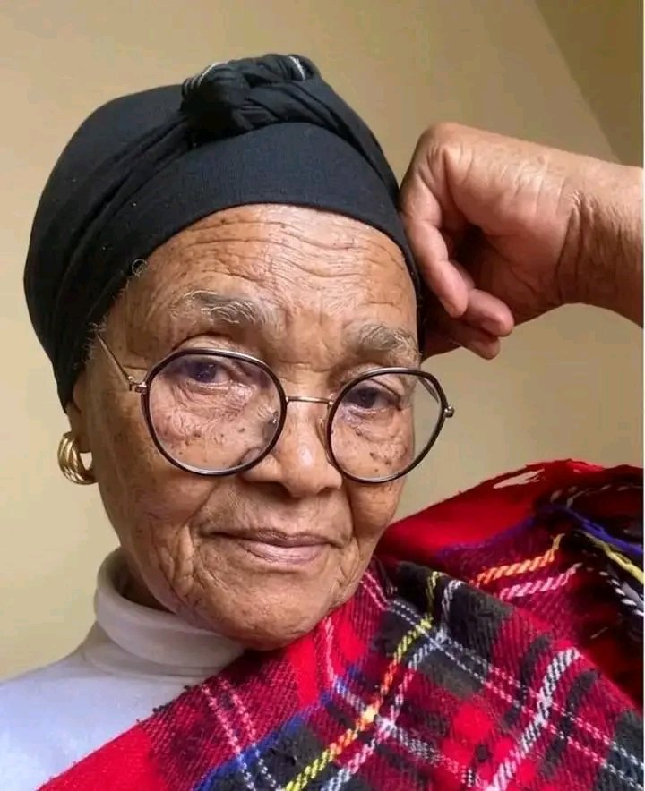 Pro Jileka tweet media