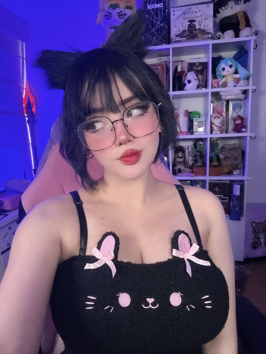 ItsMidna 🌸 tweet media