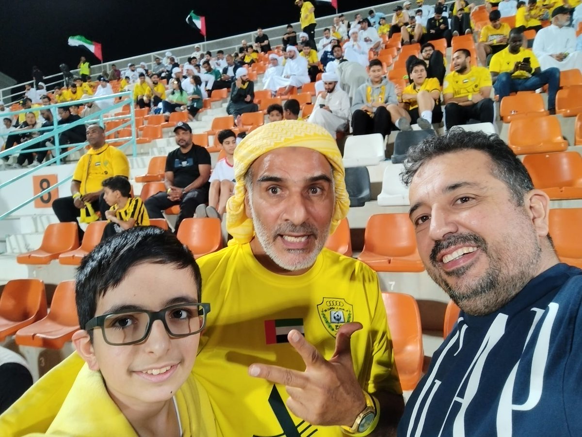 AlkahwajiNoor's tweet photo. (مقابلتي اليوم مع قناة الامارات اليوم)
لقطات جميلة مع محبي الوصل....
ستاد راشد بن سعيد...❤️❤️❤️
3X1:✌️
#كرةقدم
#Uaepl https://t.co/B8LFkQMksA