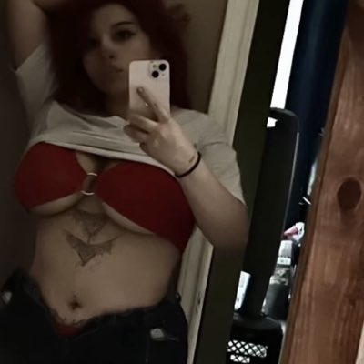 SucculentSin tweet media