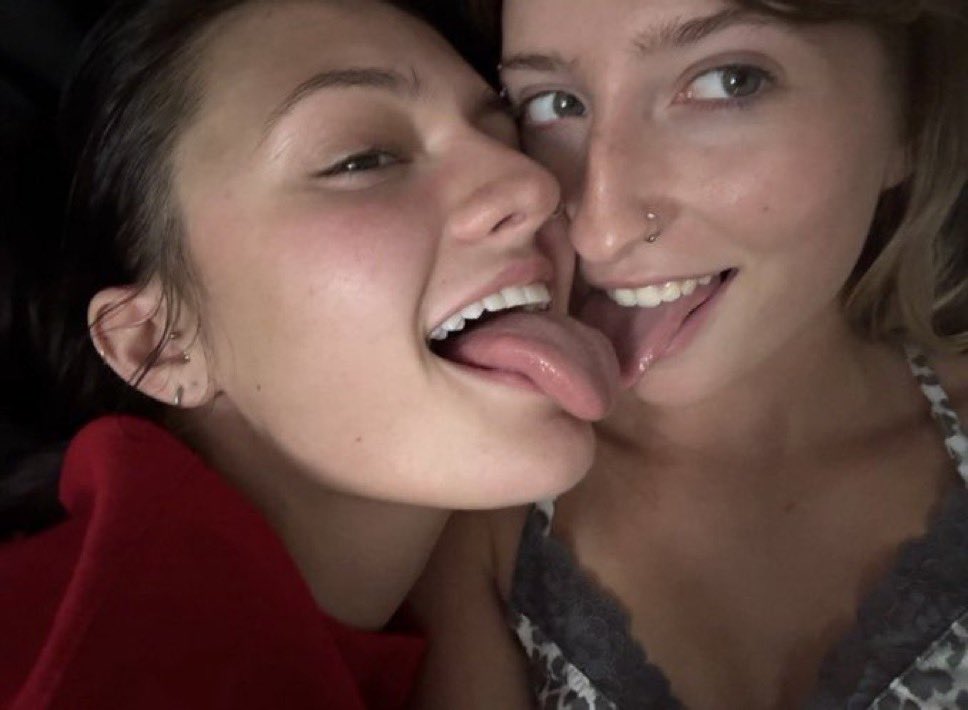 Emily✨ tweet media