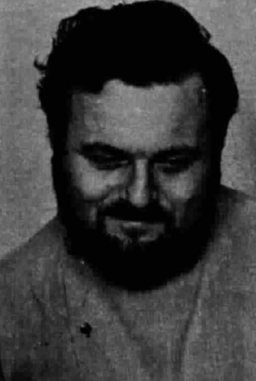 Sergio Bardotti (14 febbraio 1939 – 11 aprile 2007) è stato un paroliere e produttore discografico italiano, fra i maggiori autori di canzoni di musica leggera sin dagli anni sessanta agli anni novanta.