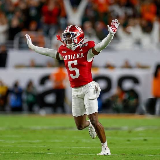 FranckAtangana0's tweet photo. Extremely blessed to receive a 
 offer from @IndianaFootball @CoachOjong @Coach_BHaines @caprewett @CoachFloyd_DHS @CoachSzpor @CoachMiller_11 @RealCoachFuller @westynweyrich @ChadSimmons_ @brooks_halsey 
 @adamgorney @TheUCReport @247recruiting @DbCoachJulian @ShannonTerry @RivalsHS @DemetricDWarren @GregBiggins @GregSmithRivals @samspiegs @TomLoy247 @SC_DBGROUP @RecruitGeorgia @Dalton_Cats_FB