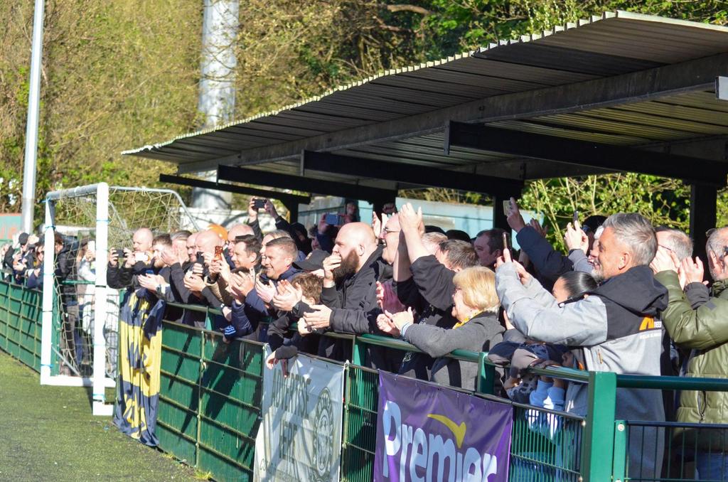 Three Bridges FC (C) 🏆 tweet media