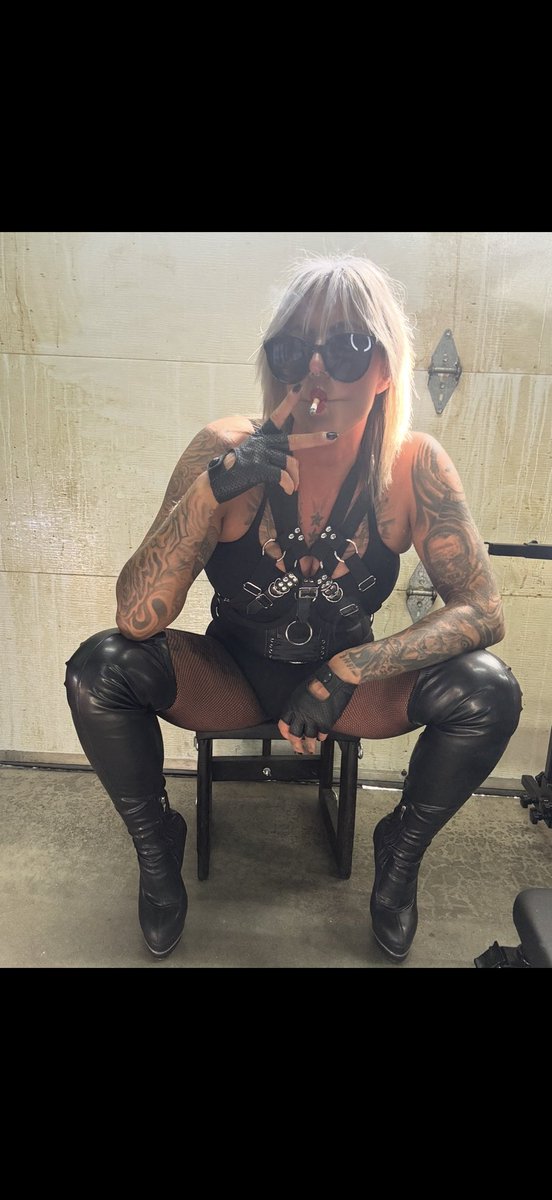 GoddessK 🚬🚬🚬 tweet media