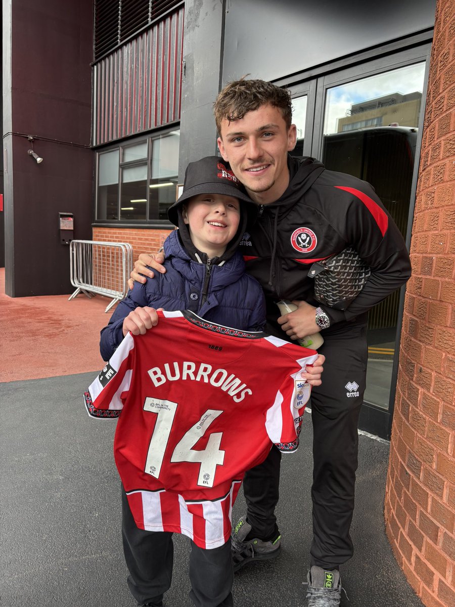 DAN ⚔️⚔️⚔️ tweet media