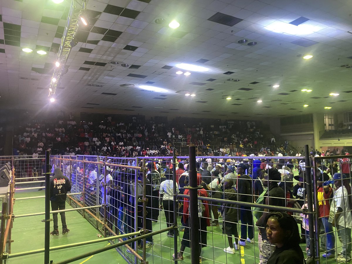 RiddimsAndRaps's tweet image. Aquatic Complex! #Homecoming