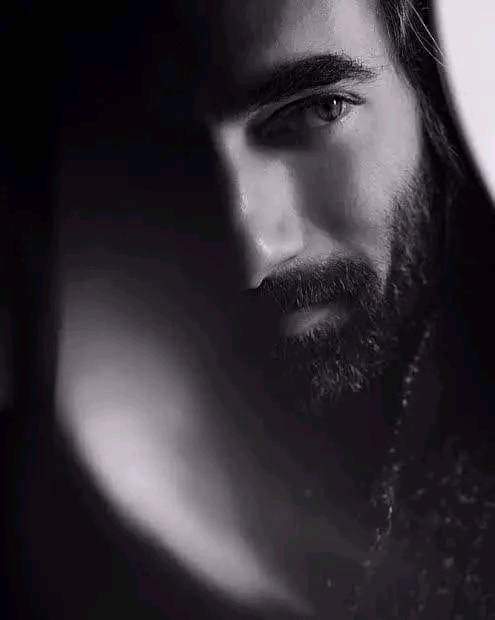 Huoda En tweet media