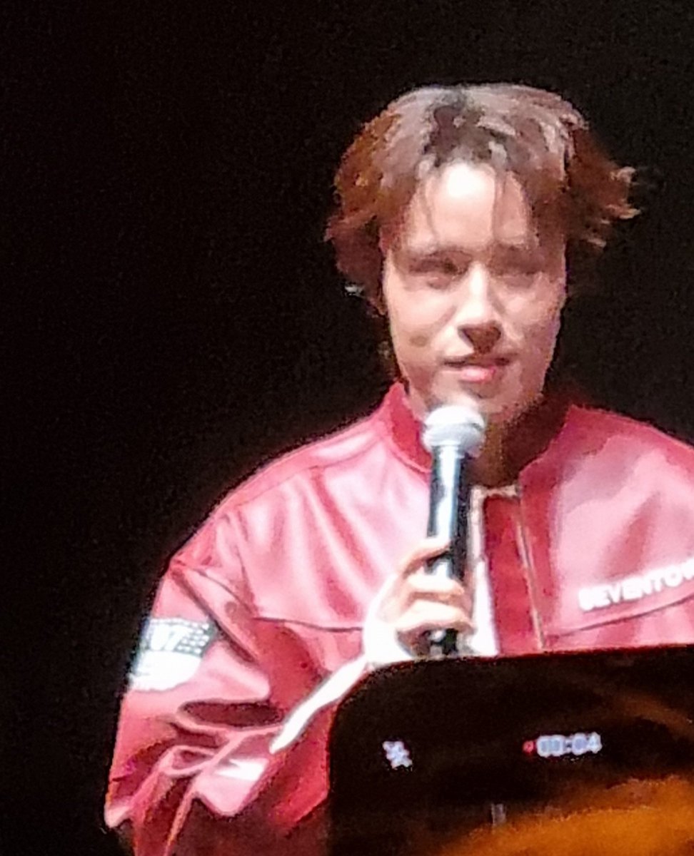 CarleneBlake98's tweet photo. Nut looking cool as ever 😎 #LYKNDuskandDawnxLondon #LYKN #LyknInEurope https://t.co/aDmb1ciBWB