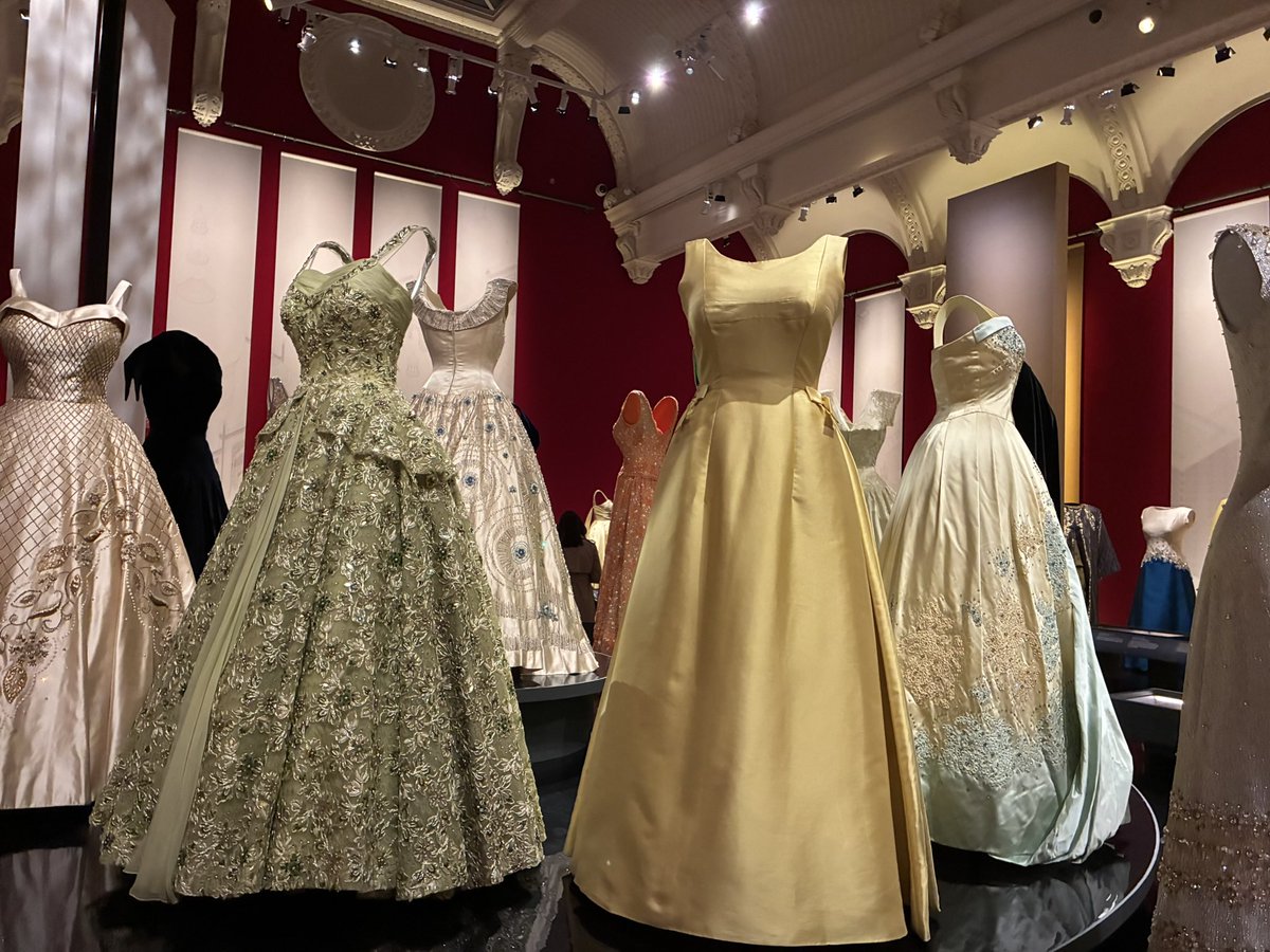 History, Royals and Other Things tweet media