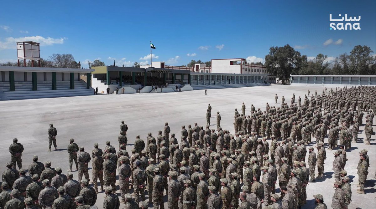 QalaatAlMudiq's tweet image. #Syria: a group of cadet Officers arrived at the Military College in #Homs. 

They will undergo a comprehensive evaluation. 

This is part of a process launched last month to conduct an assessment of all Officers in the army, with the goal of harmonizing ranks and improving