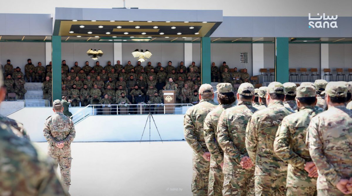 QalaatAlMudiq's tweet image. #Syria: a group of cadet Officers arrived at the Military College in #Homs. 

They will undergo a comprehensive evaluation. 

This is part of a process launched last month to conduct an assessment of all Officers in the army, with the goal of harmonizing ranks and improving