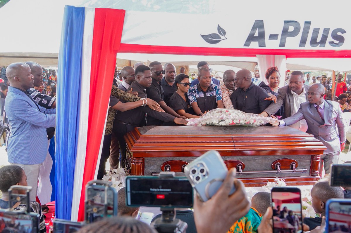 BOBI WINE tweet media