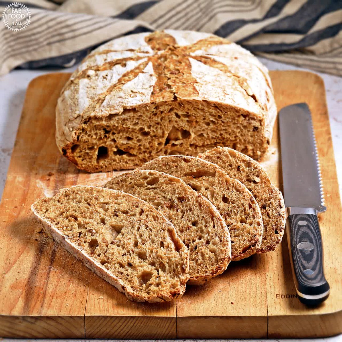 FabFood4All's tweet image. Ever wondered how to make the perfect artisan sourdough bread without an oven? 🍞 Check out my blog post with video tutorial on Slow Cooker Sourdough Bread! You'll be amazed how easy it is!
fabfood4all.co.uk/how-to-make-sl… 
#Sourdough #SourdoughBread #BakingHacks