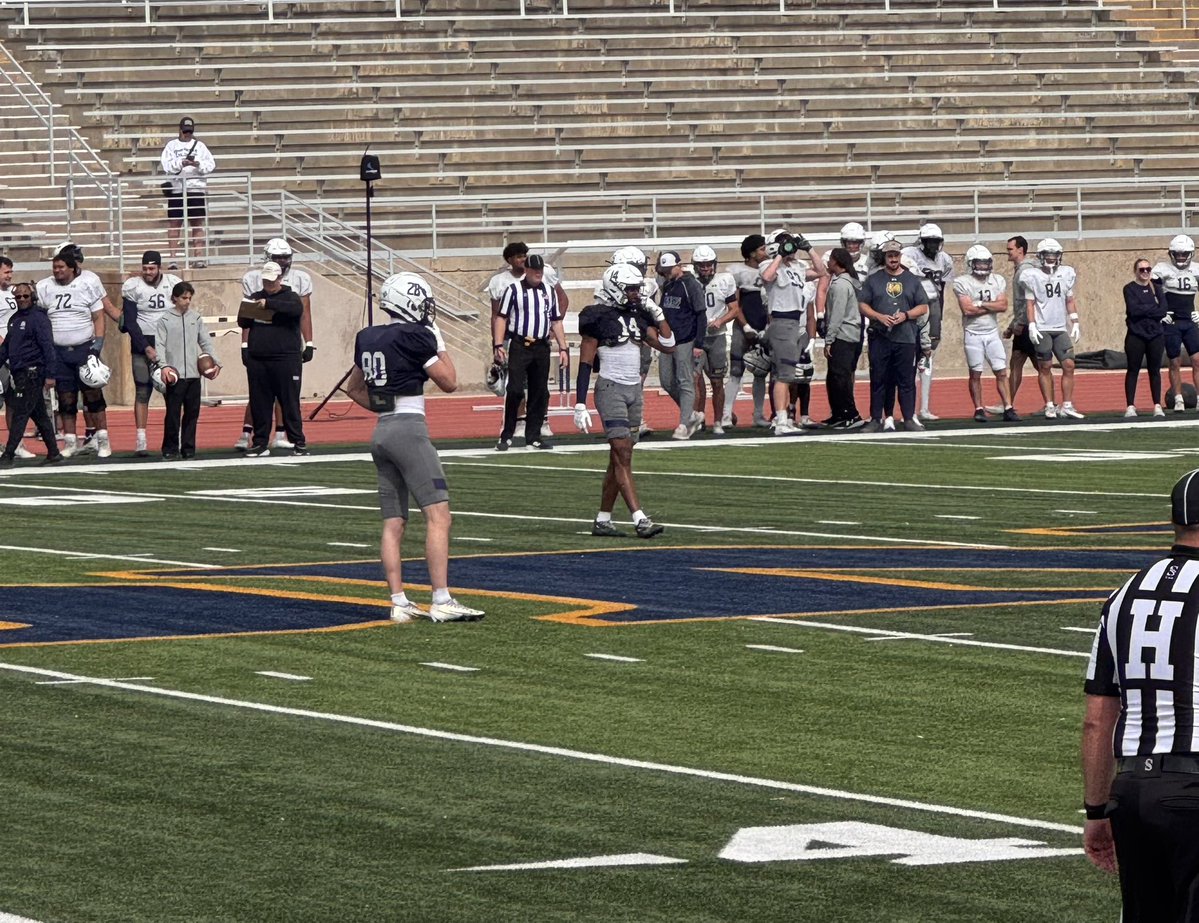 Coach Travis Lease tweet media