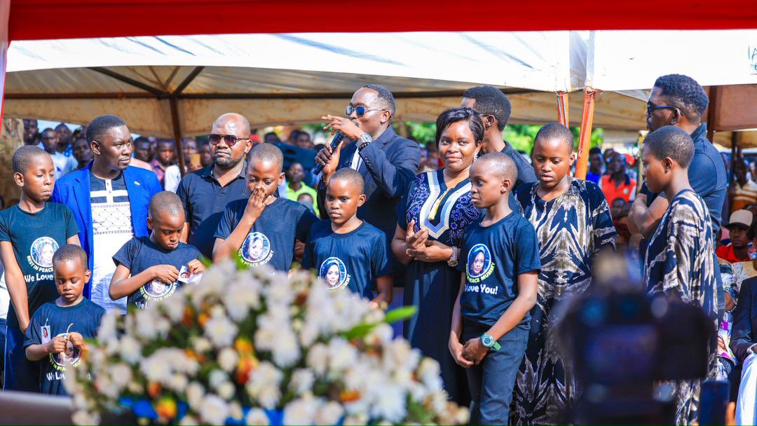 BOBI WINE tweet media