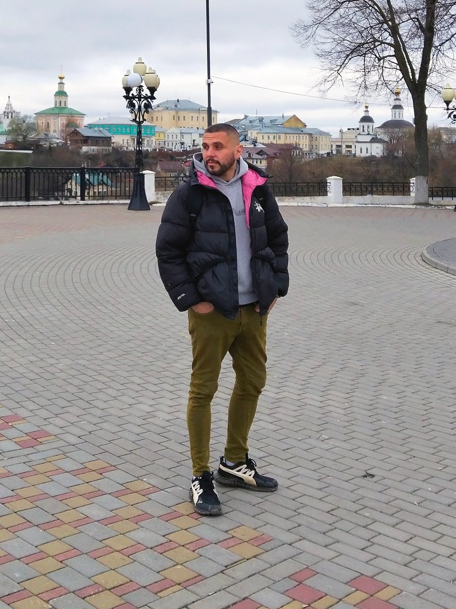mydimka's tweet photo. Хелоу https://t.co/JIKXdxw5SV