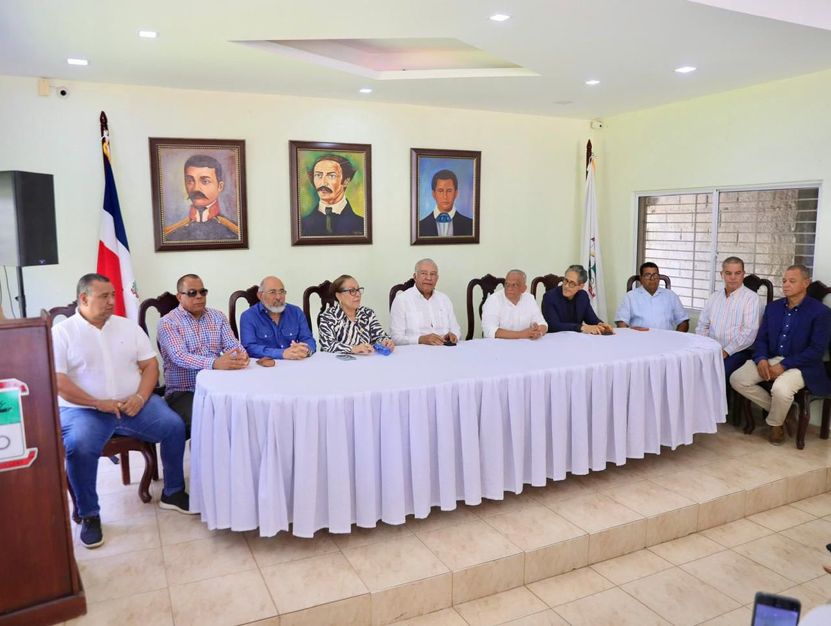 Administrativo RD tweet media