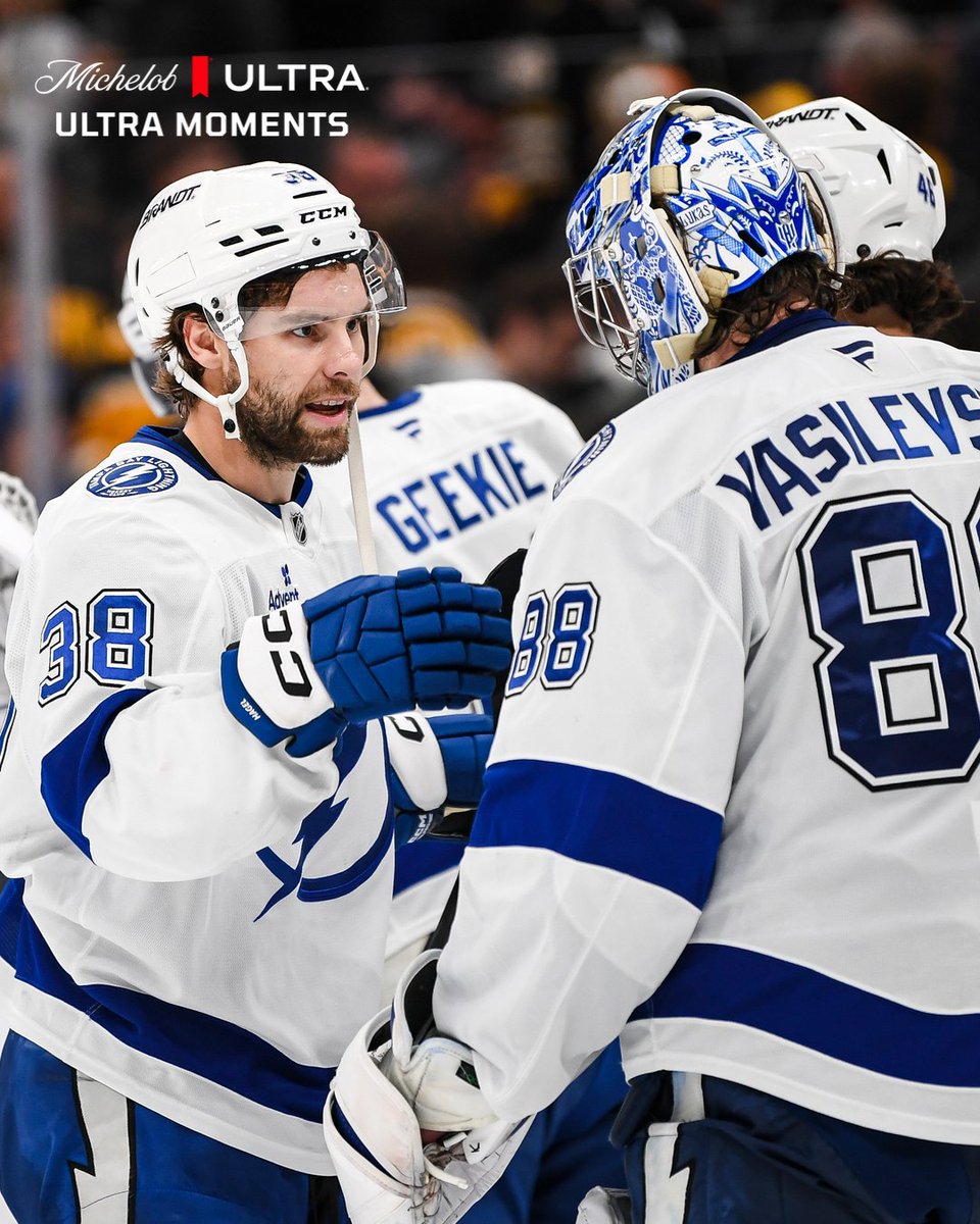 TBLightning's tweet photo. Goalie hugs guaranteed 🦁 

@MichelobULTRA | #ULTRAMoments https://t.co/YkhSdgGb1L