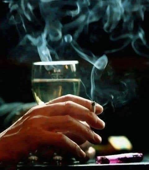 غرض پرست جہاں میں وفا تلاش نہ کر
یہ شےبنی ہےکسی دوسرےجہاں کےلئے

تیرا وجود ہے اب صرف داستان کےلئے
نہ تو زمیں کےلئے نہ ہے اسماں کےلئے