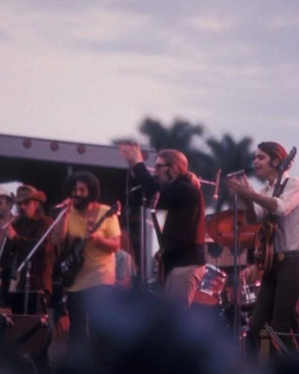 Grateful Dead tweet media