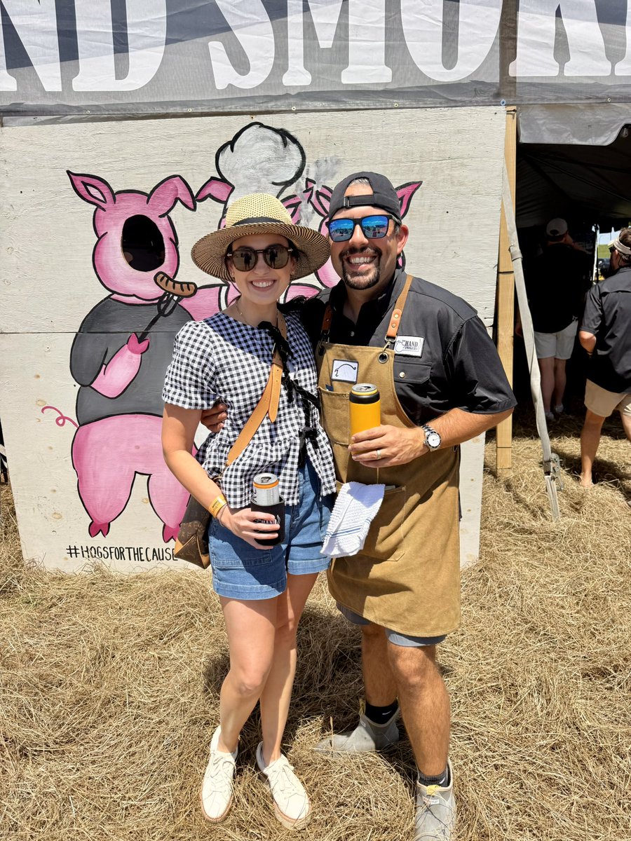 chris_m_landry's tweet photo. #HogsfortheCause 2026 is going crazy! Beautiful weather and we’re cranking out some incredible bites!
Come see us! #2ndHandSmokers 😎 https://t.co/0Csck9NWqq