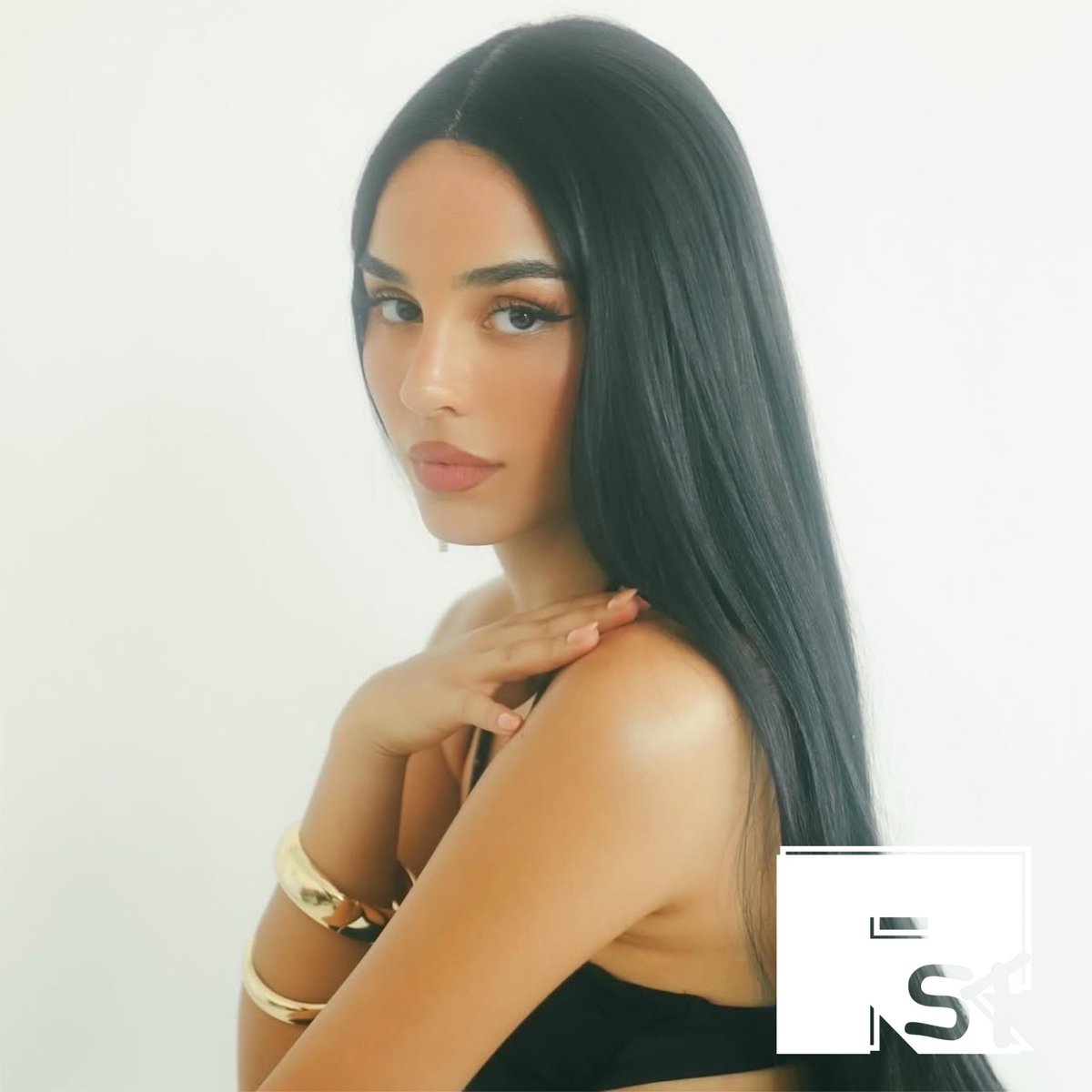 PAPERCUTDAILY's tweet image. Maia Farah and Jason Kang join the cast of ‘Malibu Doll,’ an upcoming film in partnership with Rising Studios, as leads Malibu and Ben.

#RISINGCASTDROP