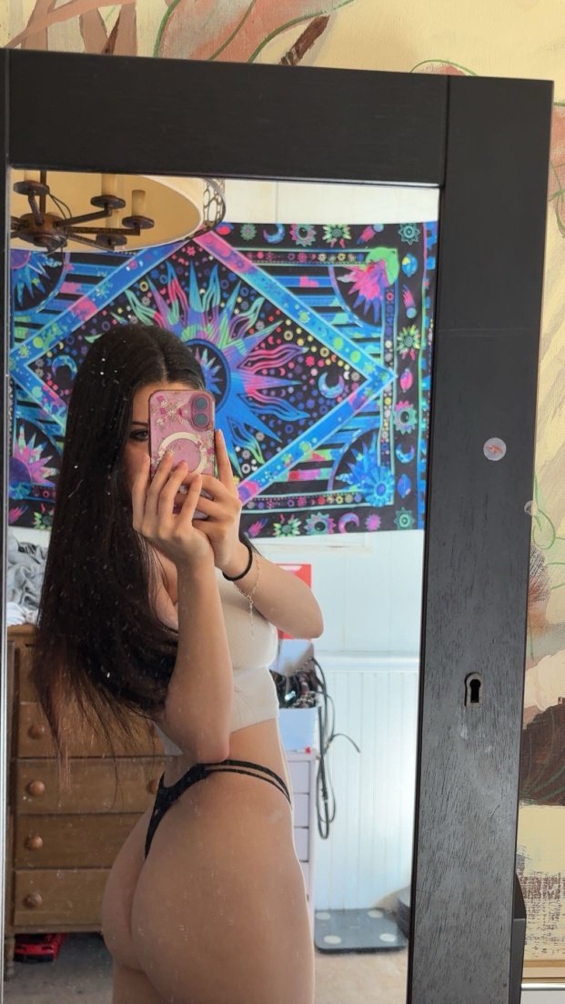 Aura Of Onlyfans tweet media