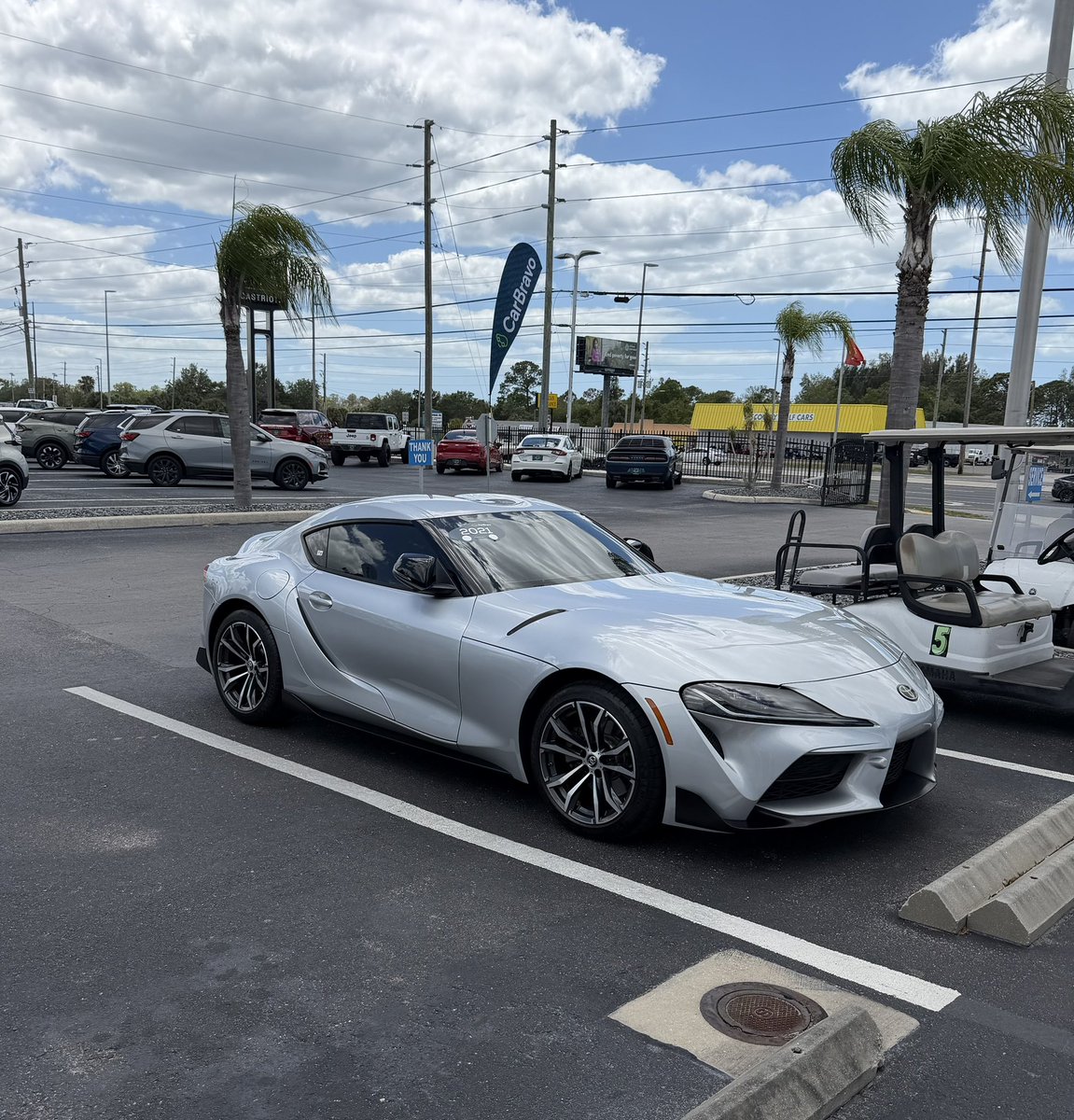 arcticsfps's tweet image. oh hello new car 🫶 #supra #toyota