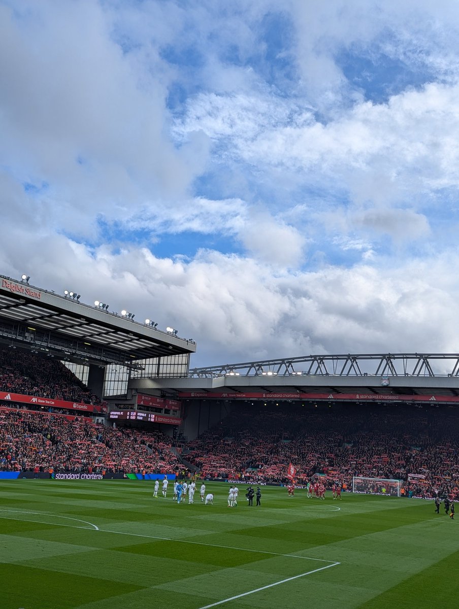 Lucas tweet media