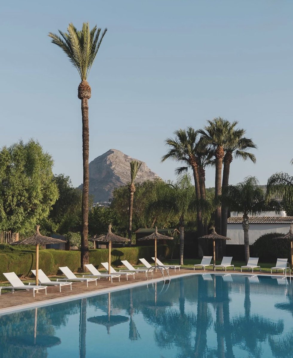 SVSspain's tweet photo. ☀️ ¡El verano ya está aquí en #WeCamp !
🌊 Momentos de diversión, tranquilidad y seguridad para toda la familia. 🛟🍹
#verano2026 #socorrismo #WeCampJavea https://t.co/zRtgFwtf3T