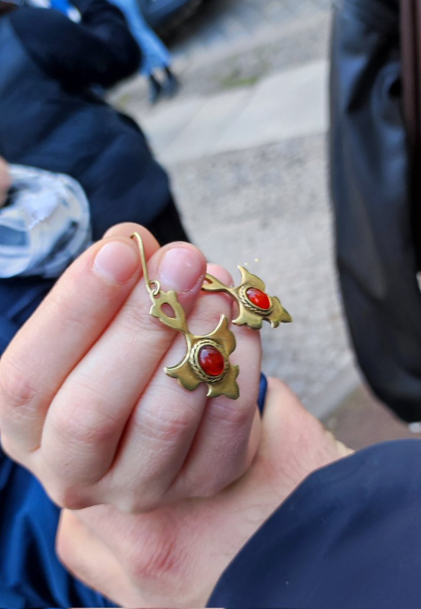 kater hofmann 😼 🛸🚴🏼 tweet media