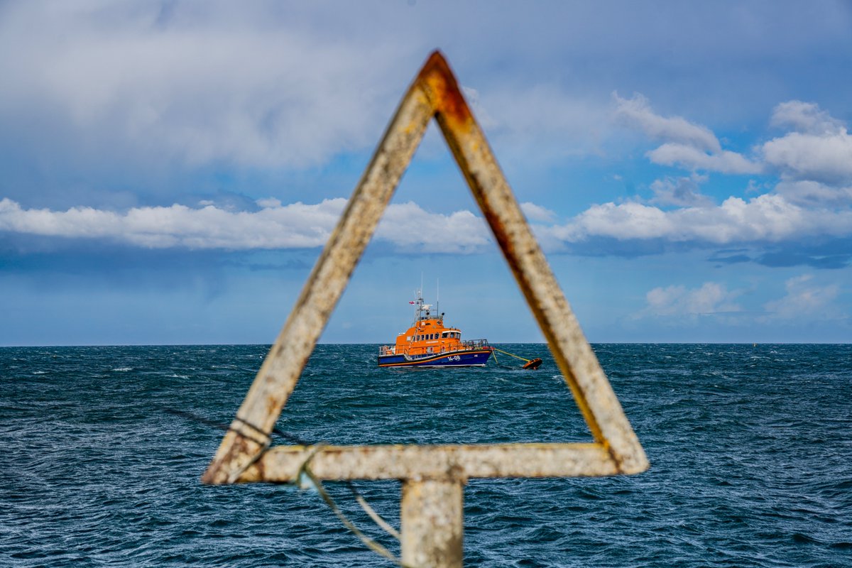 Tartan Eyes tweet media