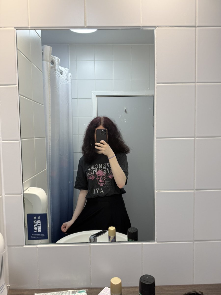 Violet! 🏳️‍⚧️ tweet media