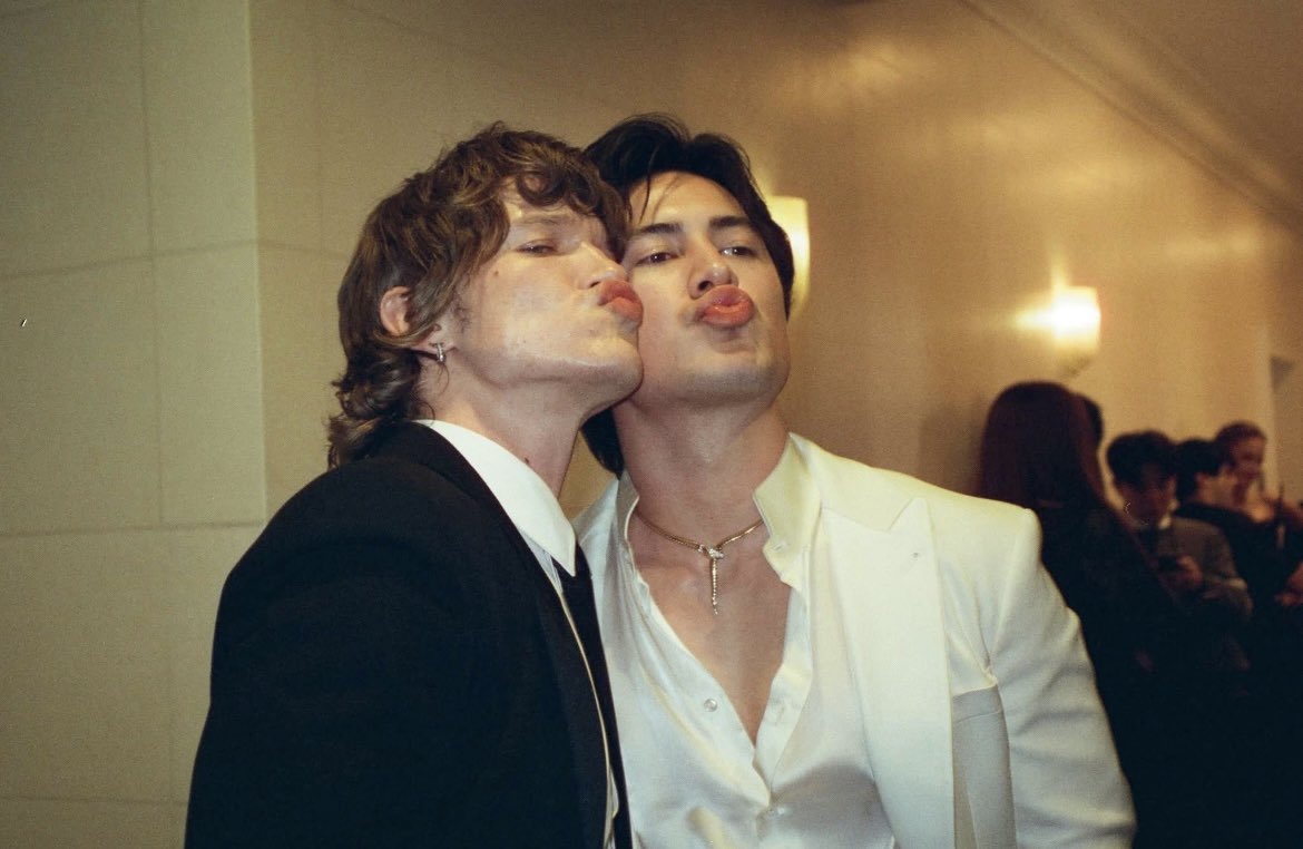 jas *ੈ✩‧₊˚ tweet media