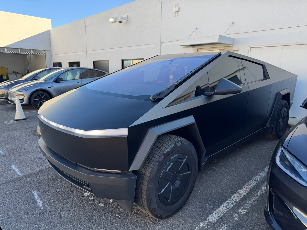 Alex Finn tweet media