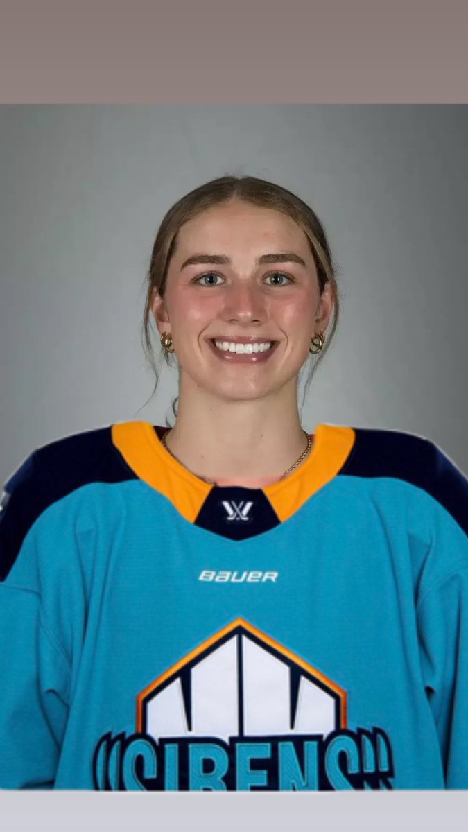 🩵WeeWoo’ing till i drop 🚨💀🏒🧜♀️ tweet media