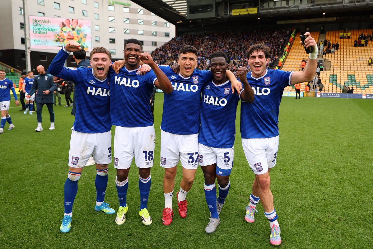 Ipswich Town tweet media