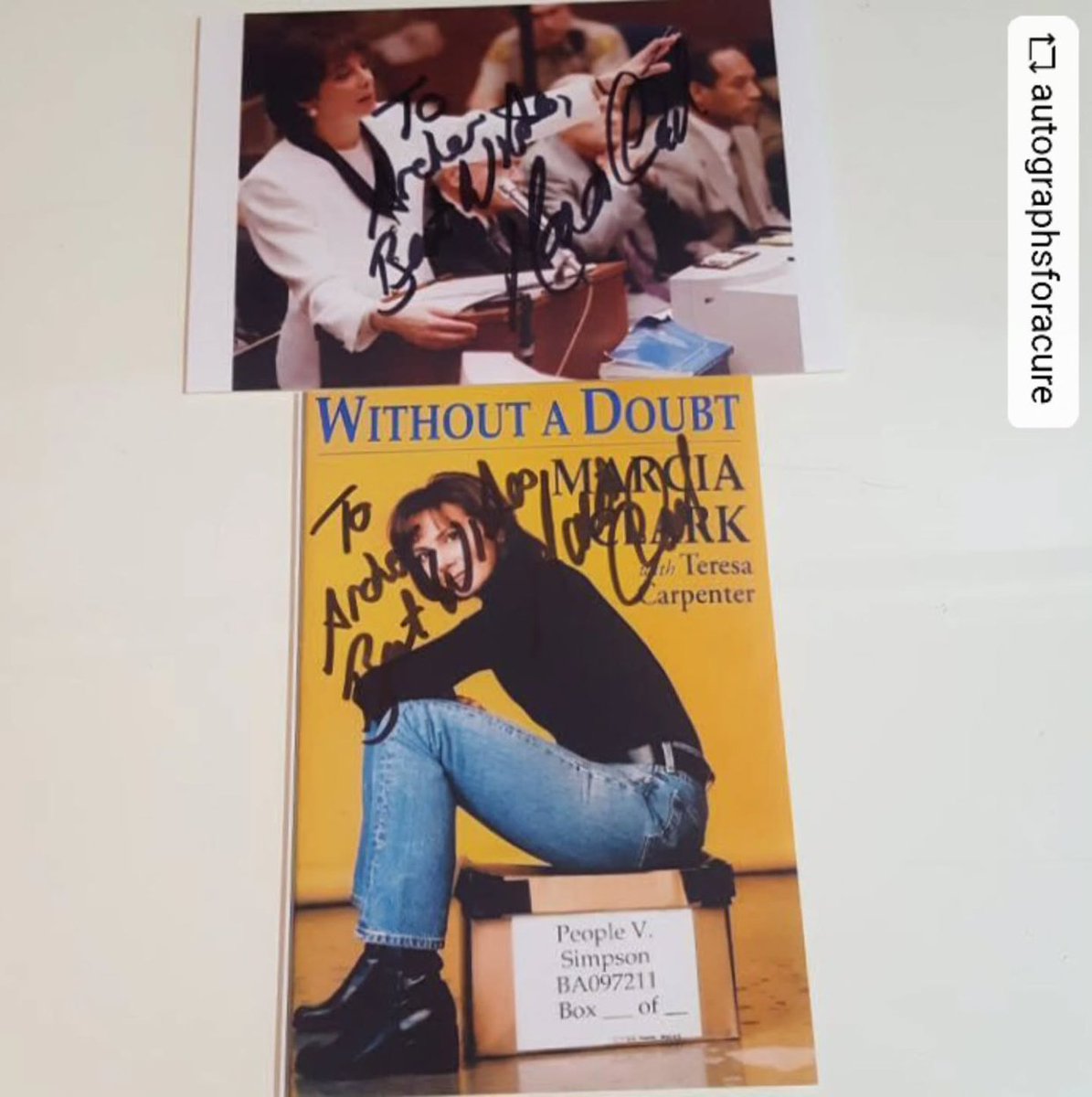 thatmarciaclark's tweet photo. You've heard of a signed book ... but how about a signed book cover? 🙃 #WithoutADoubt (Photo: Instagram's autographsforacure) https://t.co/WvNHp3TUSc
