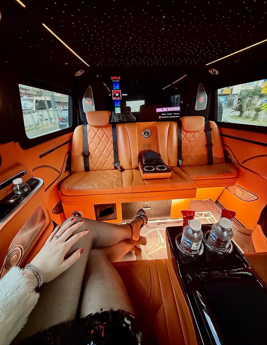 DilekPehlivan_'s tweet image. 🌟✨💎 @MercedesBenz @MercedesTurkiye #mercedesmaybach #viptransfer #viptravel #luxurylifestyle #queen #star