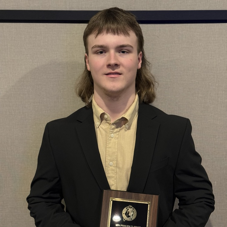 RSU50's tweet photo. Daniel Kuindersma was recognized today by the Maine Principals Association as the recipient of the MPA Principals Award for Southern Aroostook High School. Congratulations! https://t.co/D50nmOm4GV