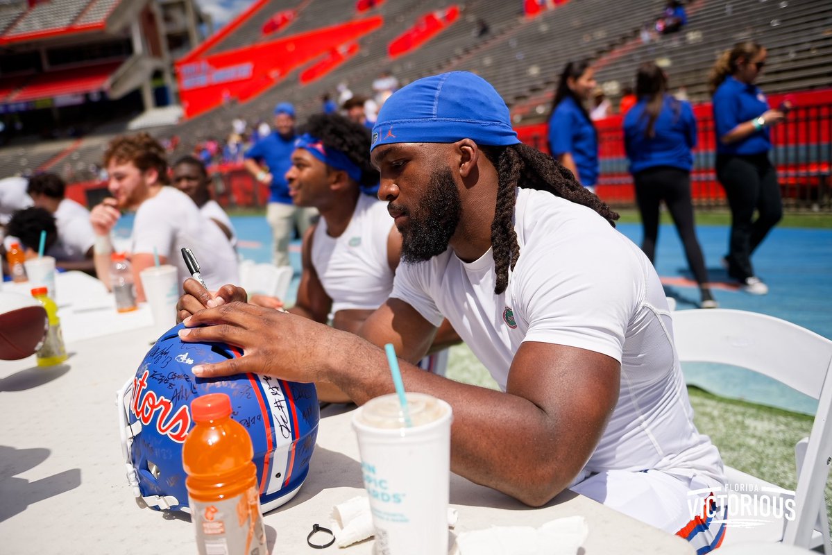 Florida Victorious tweet media