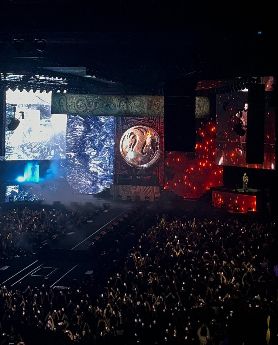 Travis pici gel lan sahne gör