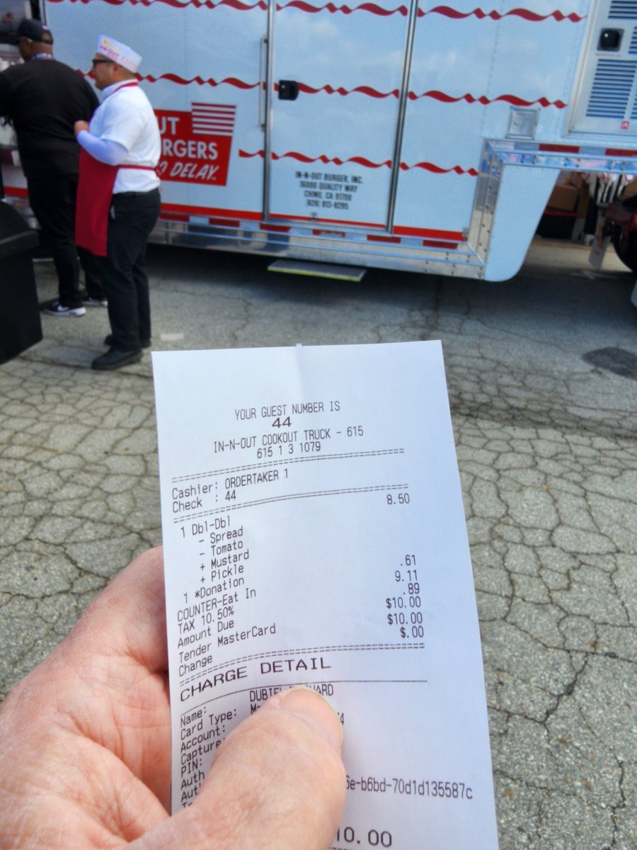 Rich_in_Saugus's tweet image. Having the usual. #NHRA #Winternats @PomonaDragstrip #WFO @WFORadio @WFOJoe @GIOinMIA