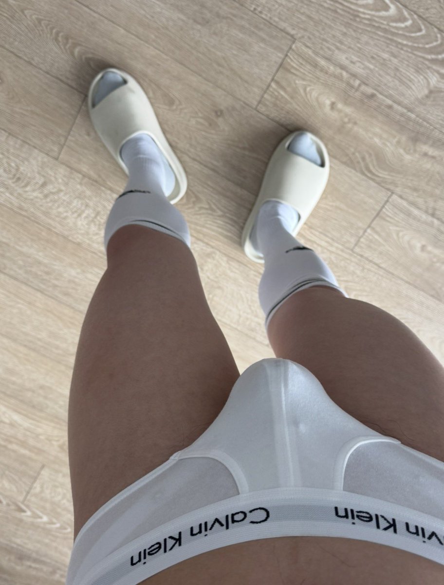 轻松AA tweet media