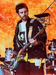 ChordsOfTime's tweet photo. Happy 48th Birthday Scottish musician, multi-instrumentalist Guy Berryman, Coldplay who had the 2000 UK No.4 single 'Yellow', the 2000 UK No.1 album Parachutes and the 2005 worldwide No.1 album X&amp;Y which was the best-selling album worldwide in 2005. #GuyBerryman #Coldplay #fyp https://t.co/4Bnmy0qdvr