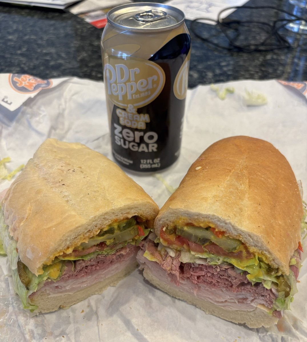 RebrandingSZN tweet media