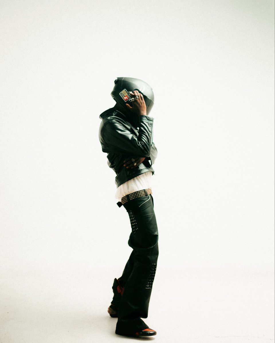 Slick Iliya tweet media