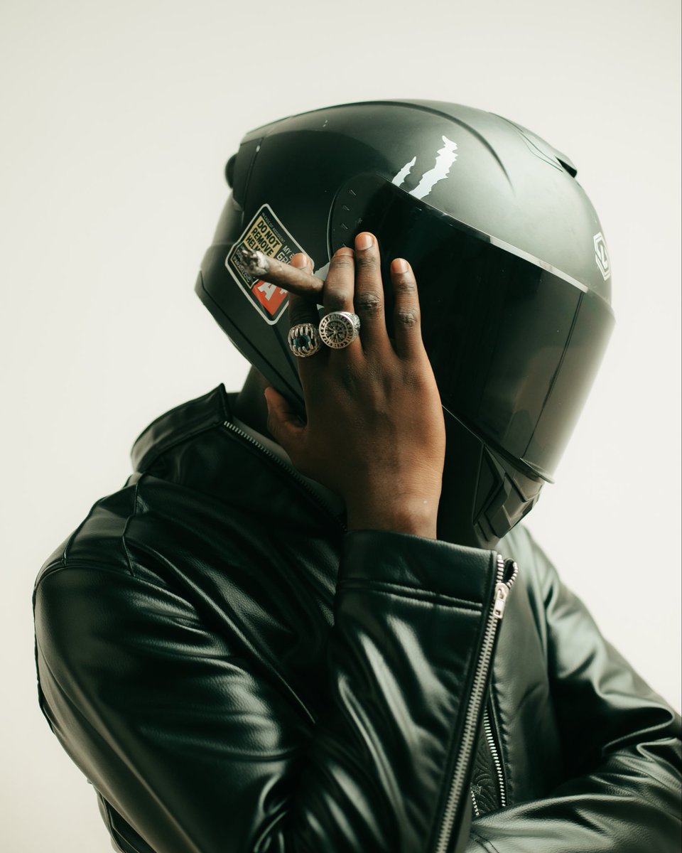 Slick Iliya tweet media